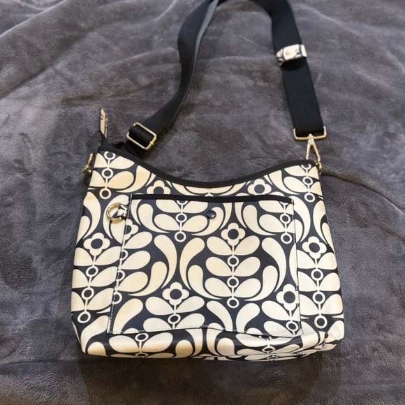 Black and Cream Patterned Women's Bag - Picture 3 of 8